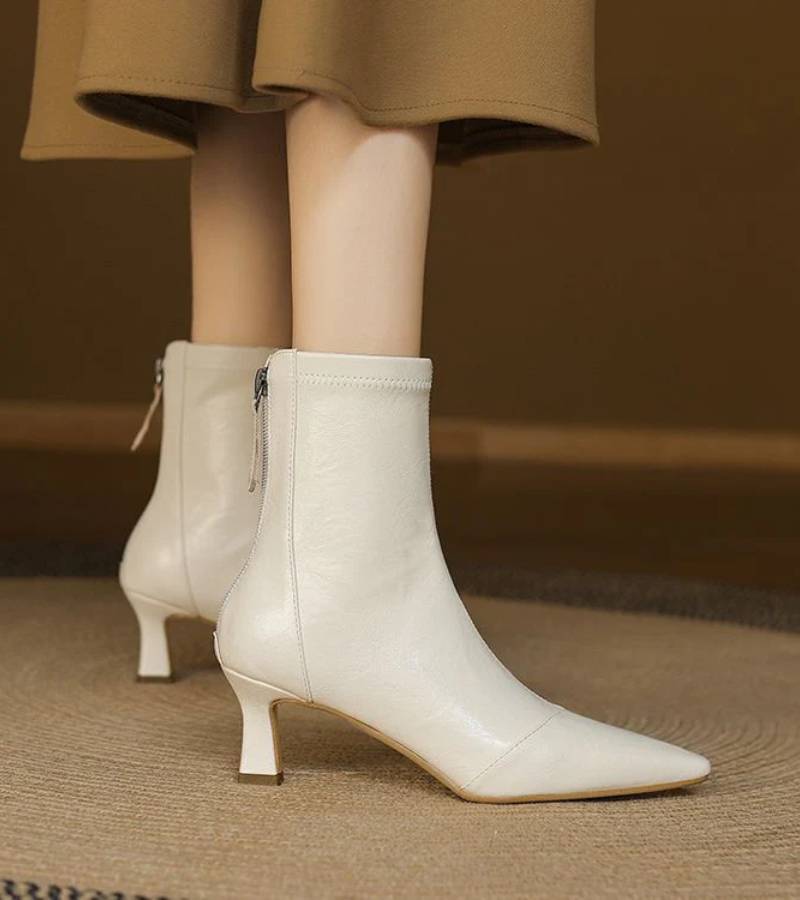 Fulvia™ | Botines minimalistas de piel con tacón medio