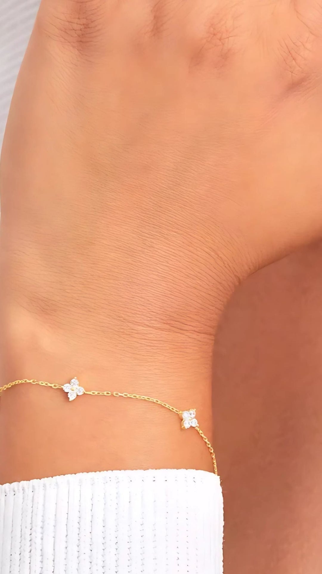 Lyra Élise™ | Brazalete elegante en plata de ley