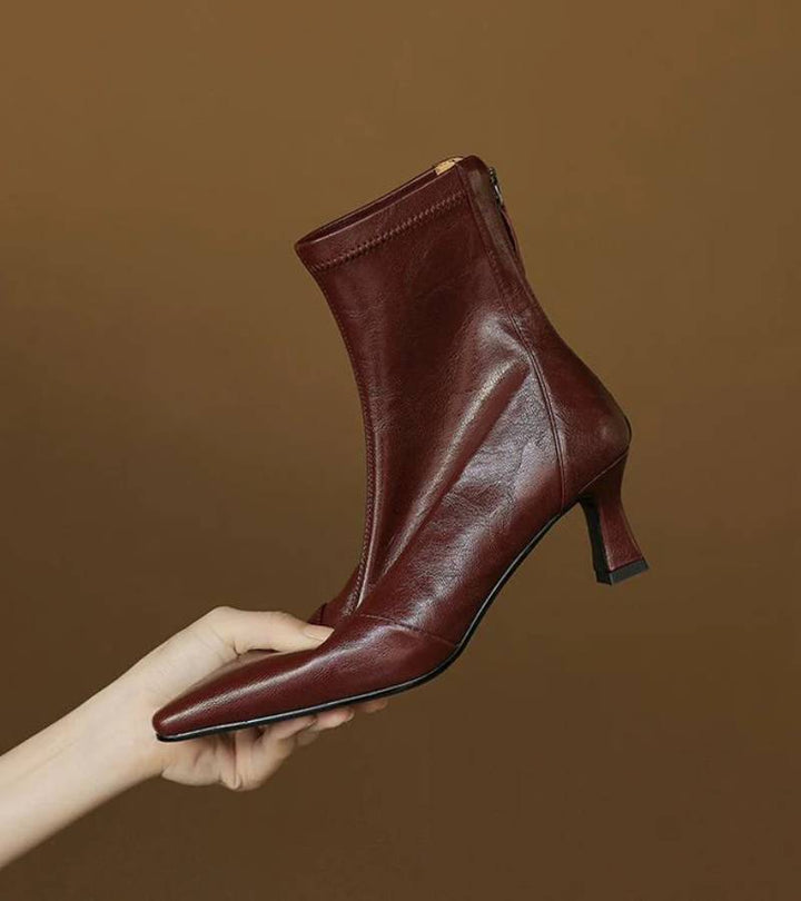 Fulvia™ | Botines minimalistas de piel con tacón medio