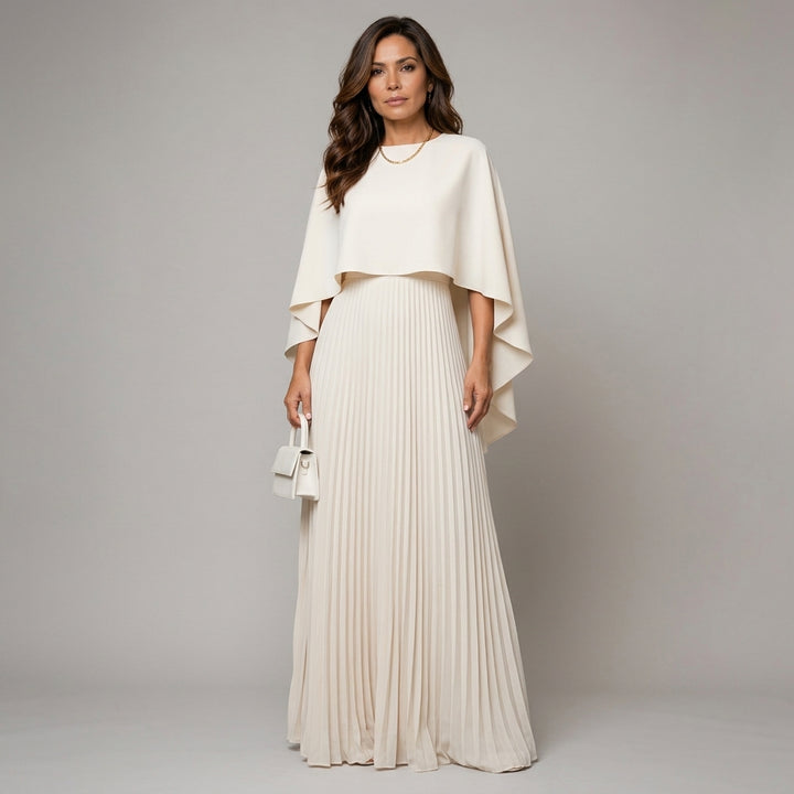 Ava™ | Vestido Maxi Plisado con Capa