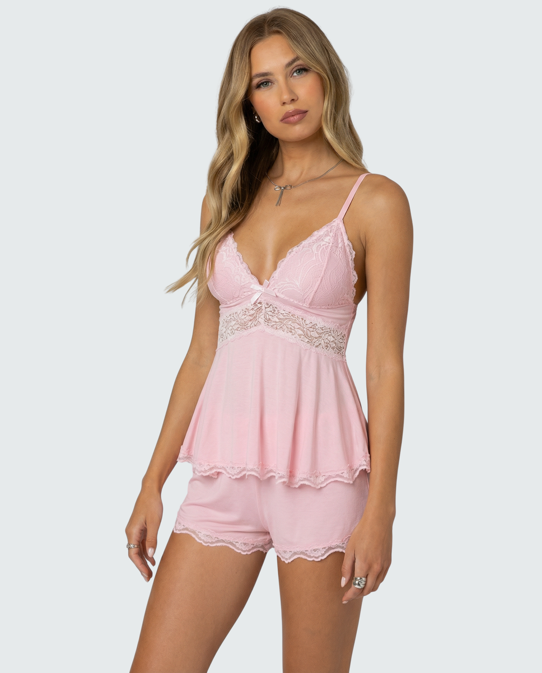 Alessia™ | Conjunto de encaje con escote en V