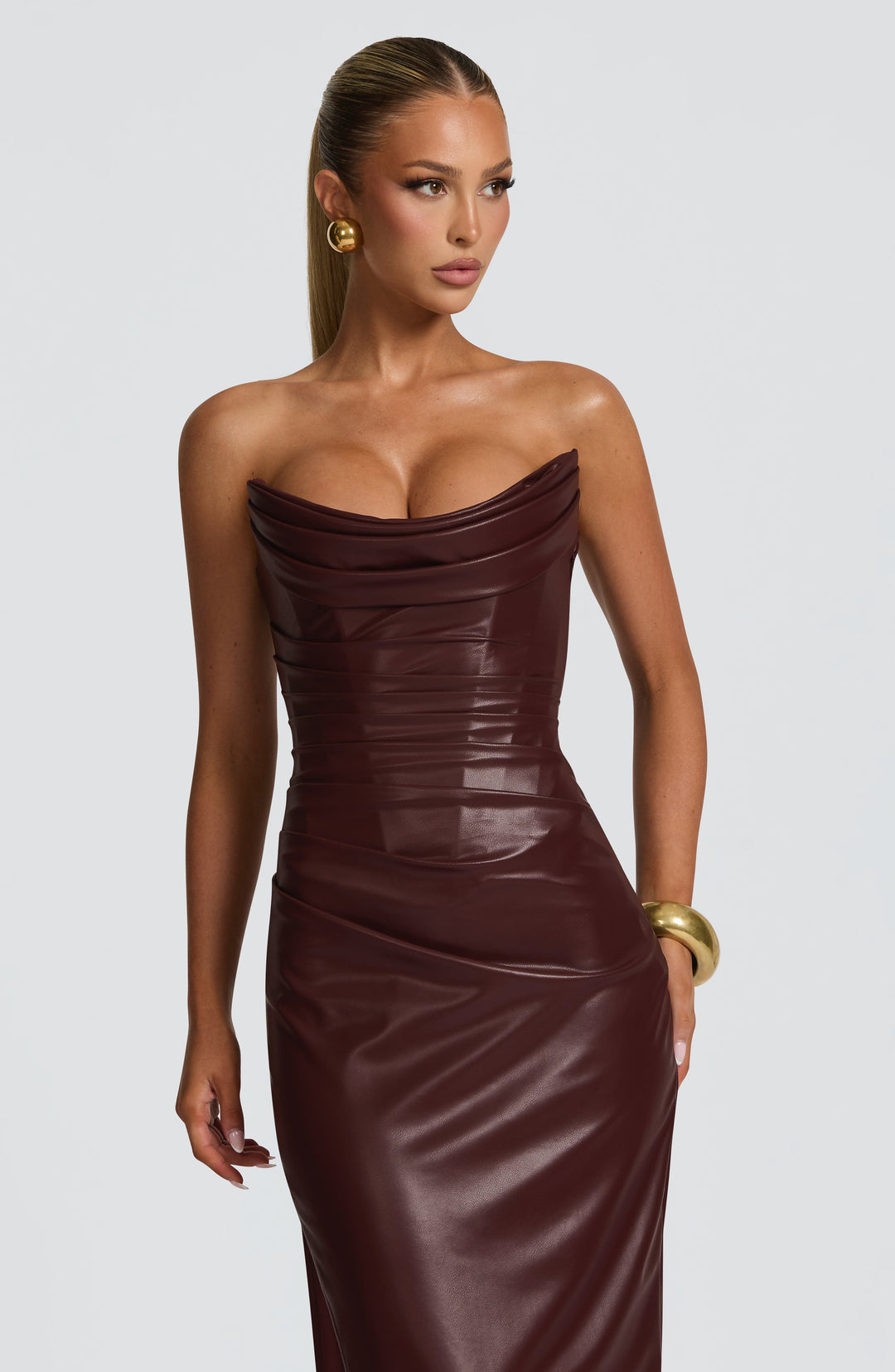 Solenne™ | Vestido efecto piel con abertura