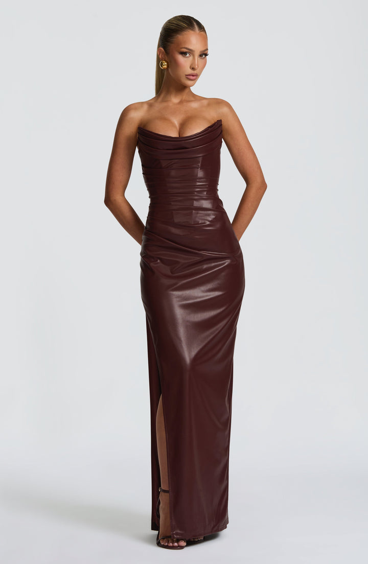 Solenne™ | Vestido efecto piel con abertura