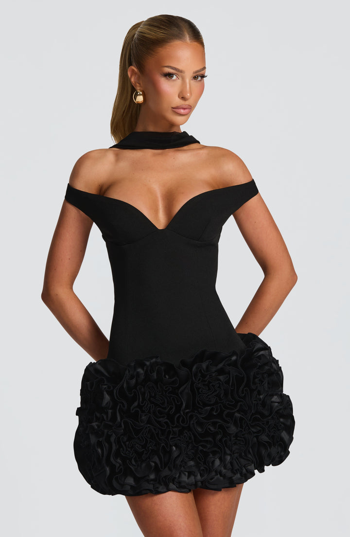 Aralyn™ | Vestido con volantes florales