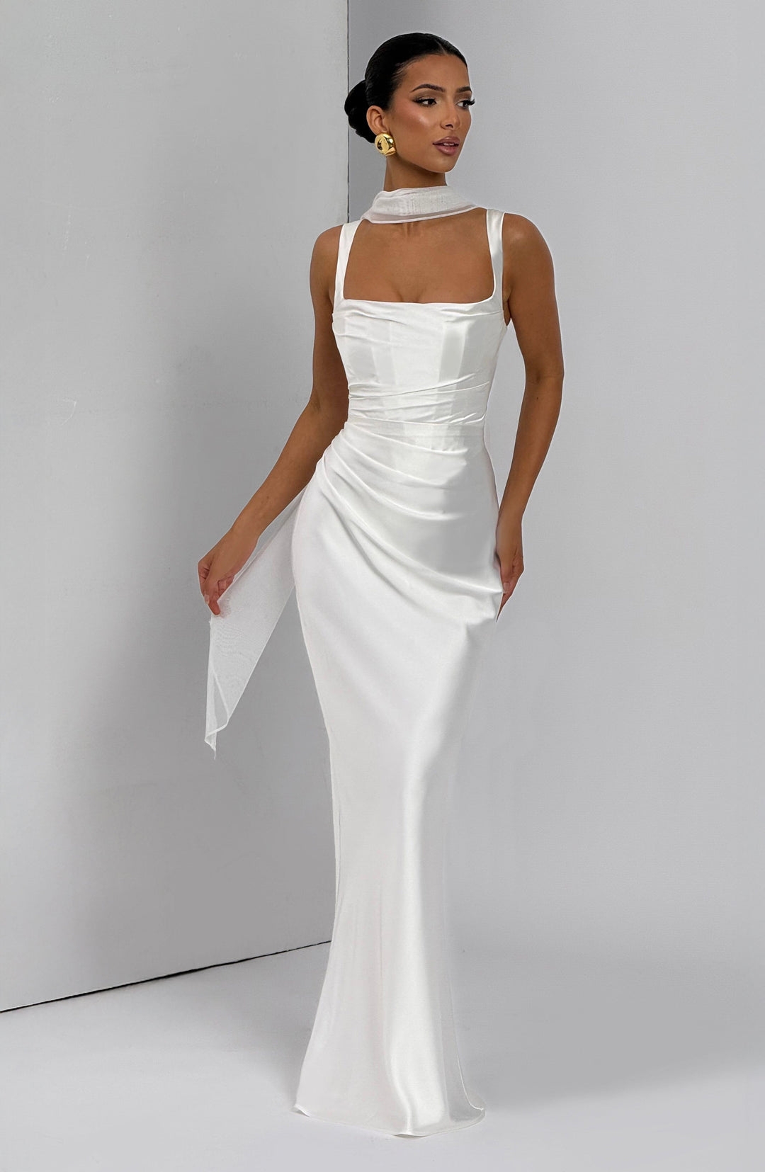 Mariela™ | Vestido satinado de lujo con plisado asimétrico