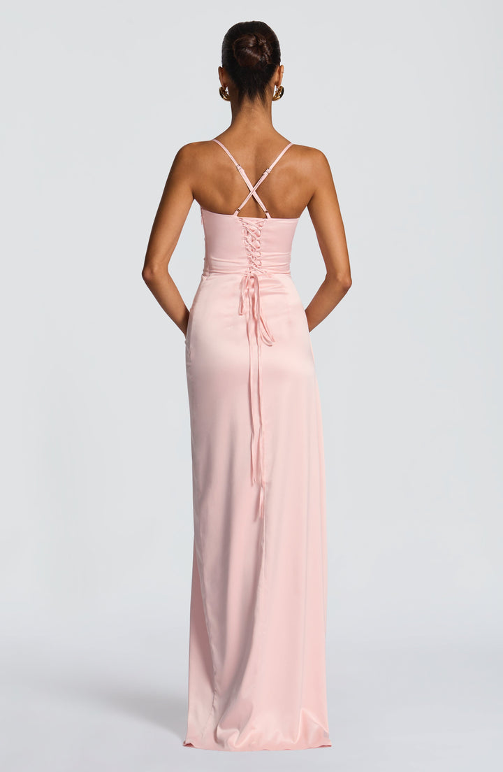 Maritza™ | Vestido satinado premium con abertura drapeada