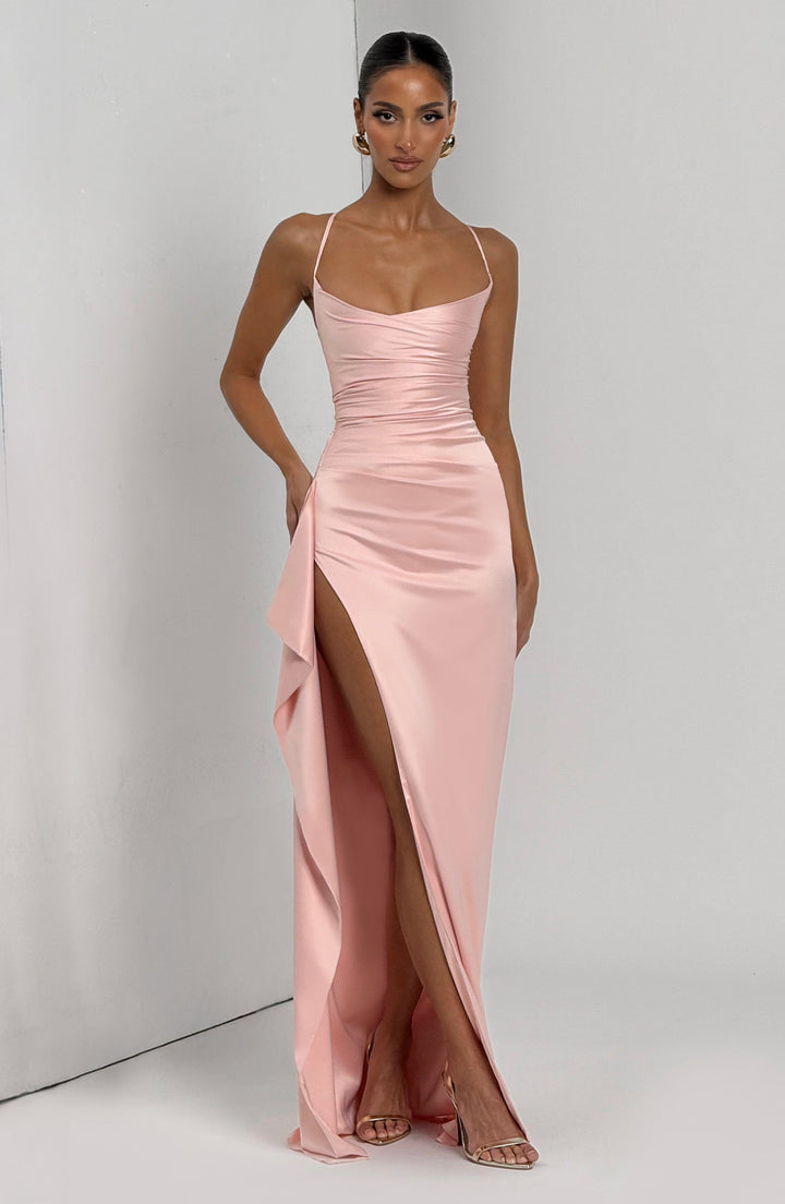 Maritza™ | Vestido satinado premium con abertura drapeada