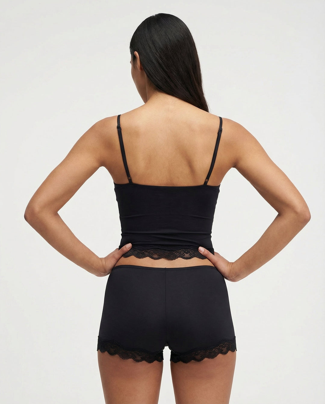 Mery™ | Conjunto de encaje con escote en V