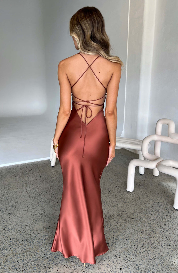 Natalia™ | Vestido satinado con espalda cruzada