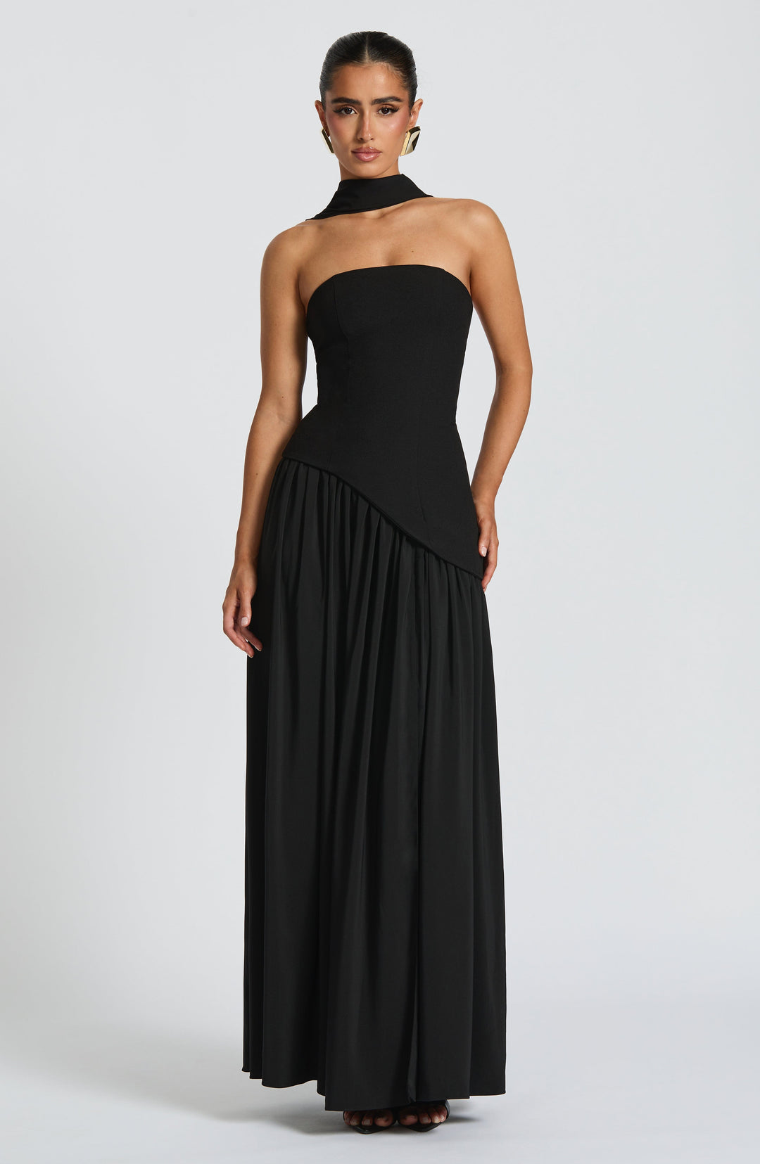 Rouge Amélie™ | Vestido largo con abertura elegante