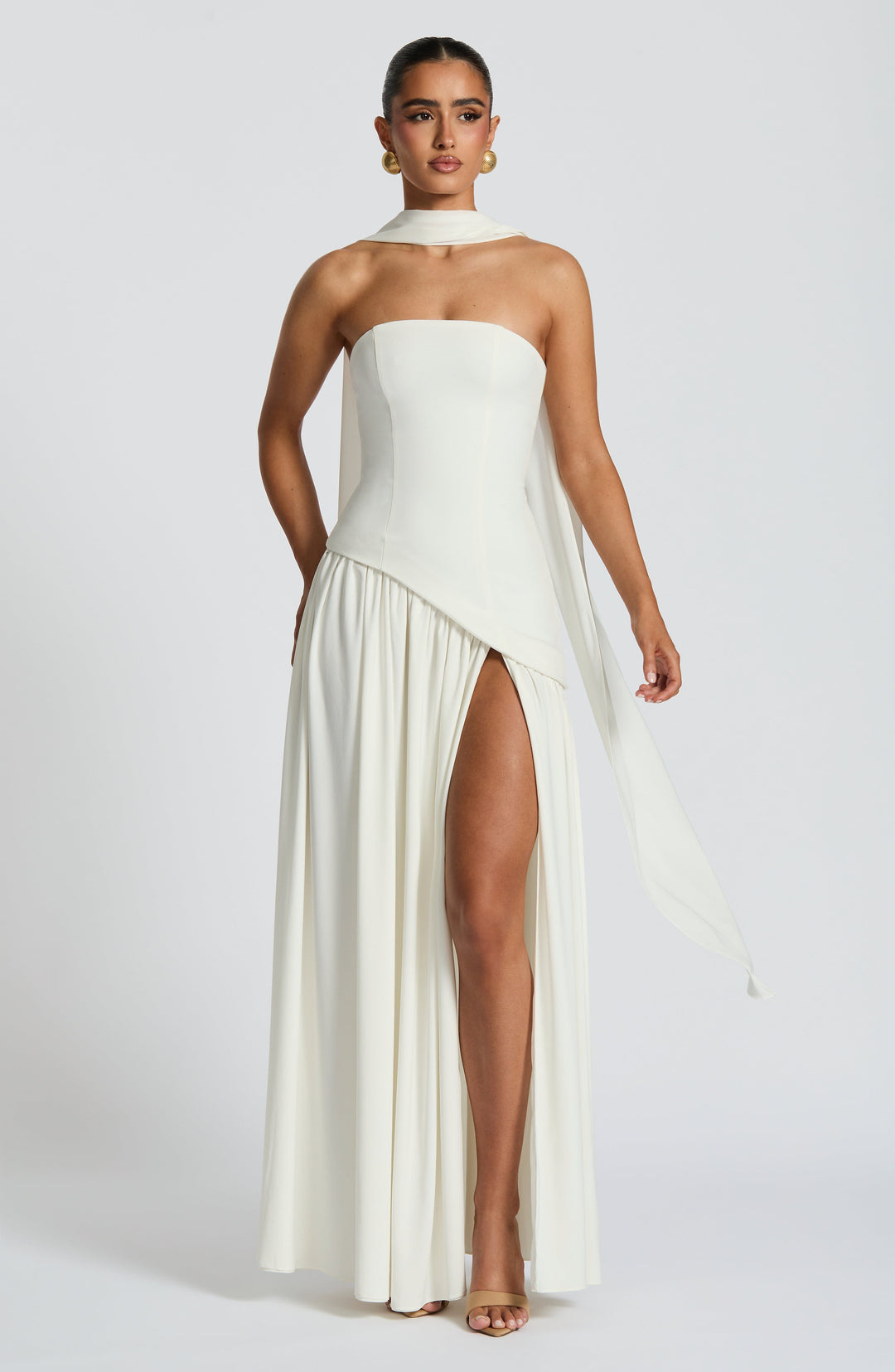 Rouge Amélie™ | Vestido largo con abertura elegante