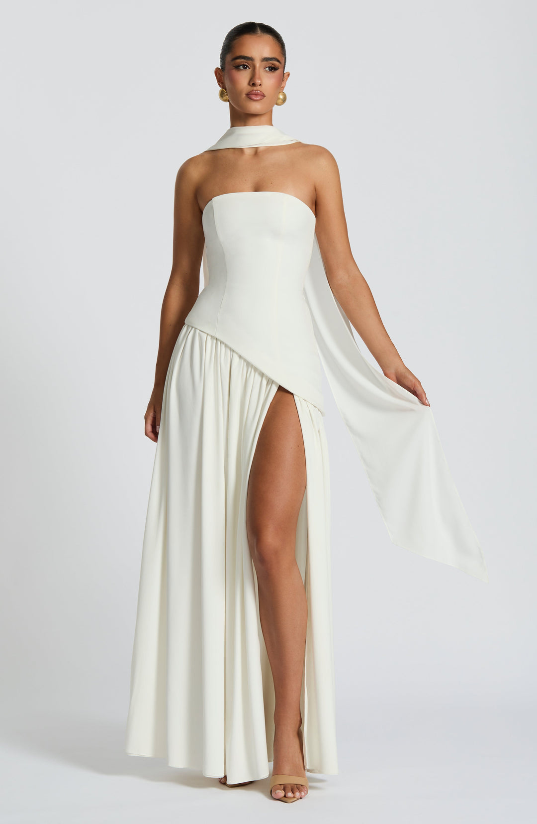 Rouge Amélie™ | Vestido largo con abertura elegante