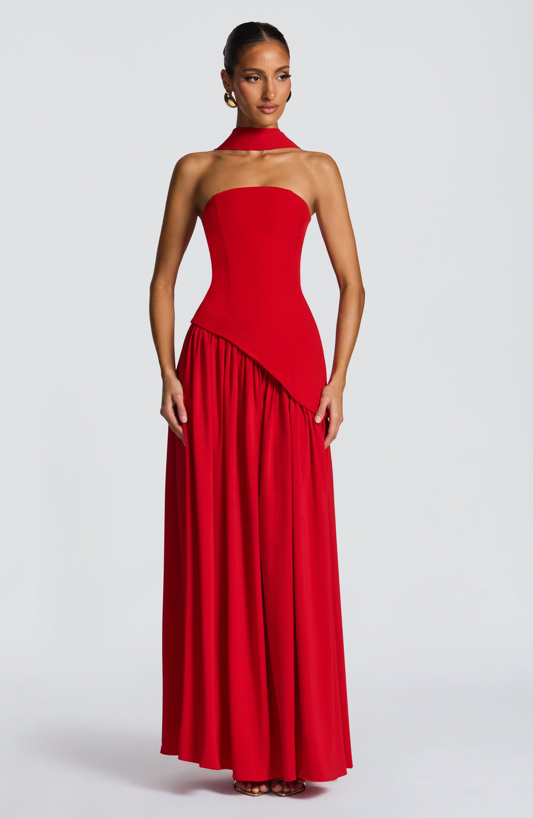 Rouge Amélie™ | Vestido largo con abertura elegante